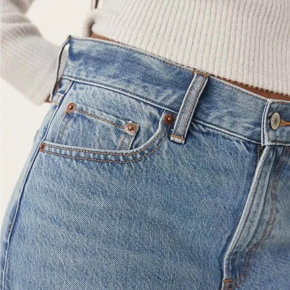 Abercrombie & Fitch Low Rise Loose Jeans Size 25 Curve Love - Picture 3 of 7